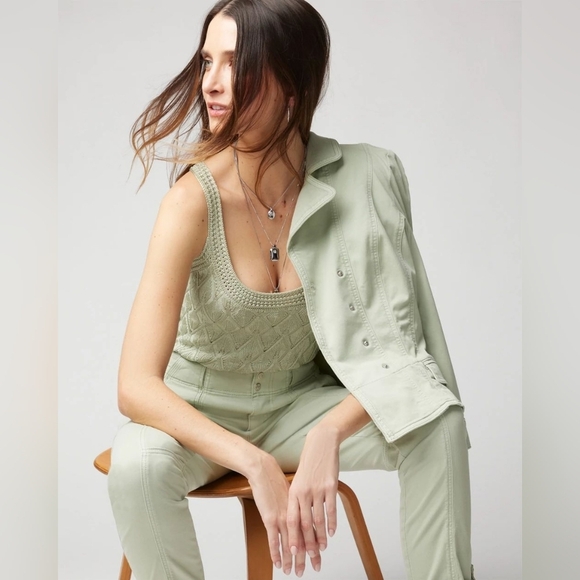 White House Black Market Diamond Stitch Sweater Tank Sage Green Medium - Picture 5 of 13